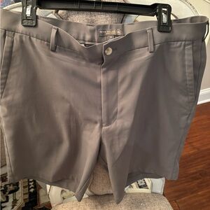 Peter Millar Men's Taupe Flat-Front Golf Shorts